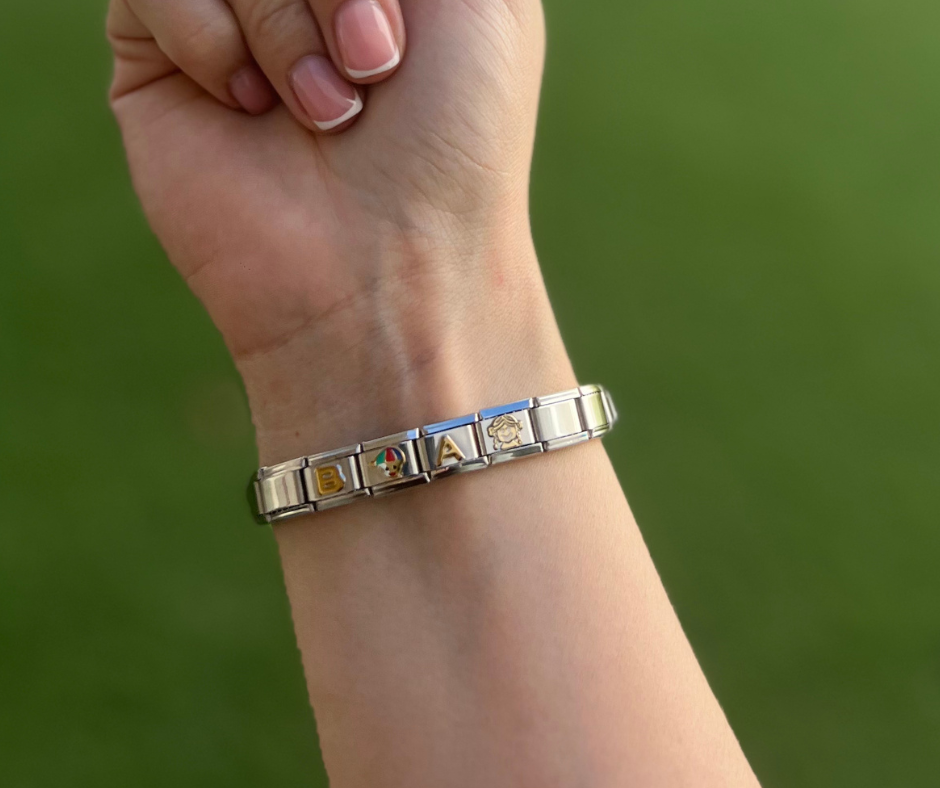 Brazalete Italiano Plata con 1 dije de niñ@👦🏻✨👧🏻( dijes extras son a parte, agrégalos a tu gusto)