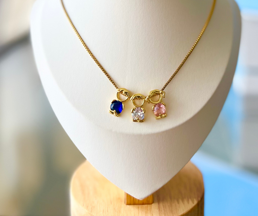 Collar Cubo con 1 dije de niñ@ ( dijes extras son a parte, agrégalos a tu gusto)